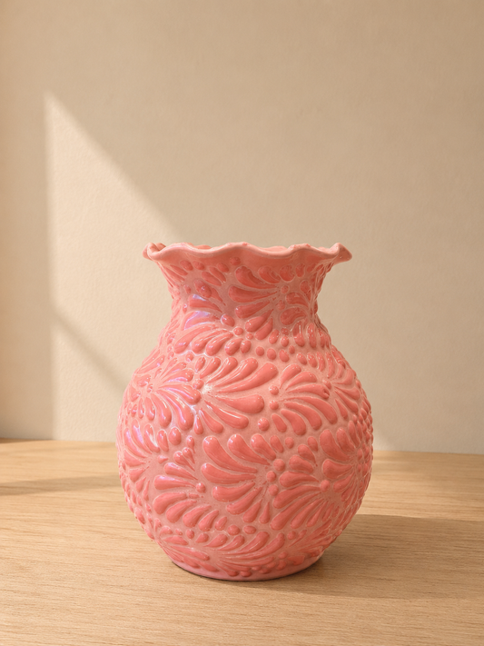 Pink ruffled rim flower vase