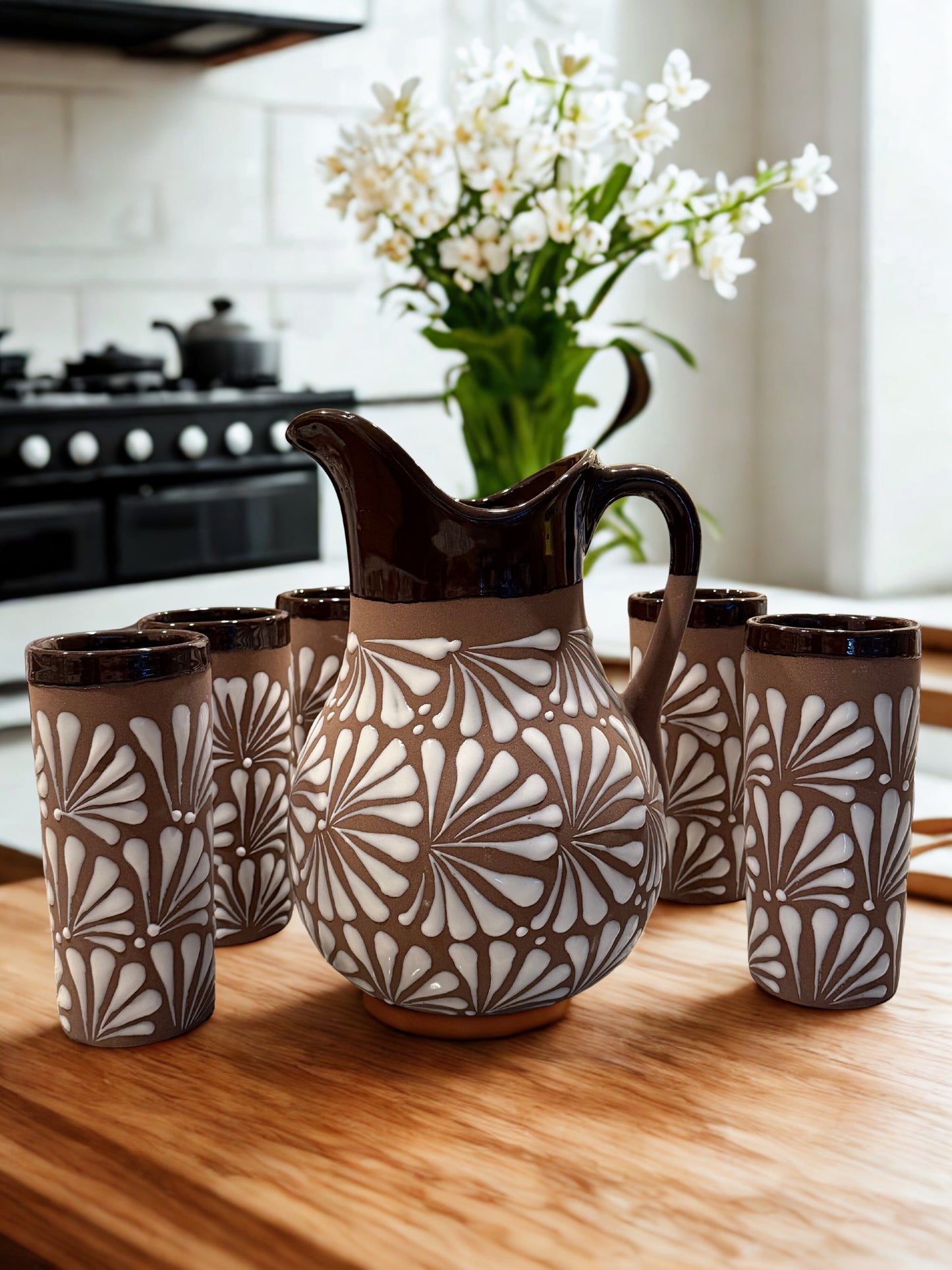Brown pitcher set