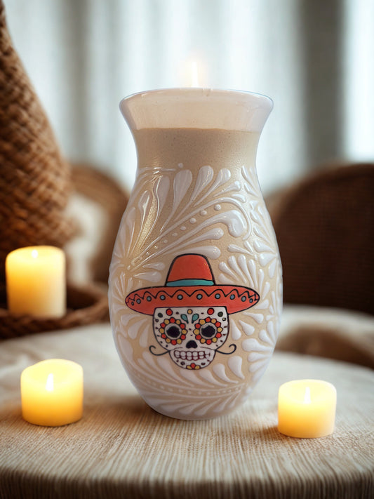 White catrín flower vase