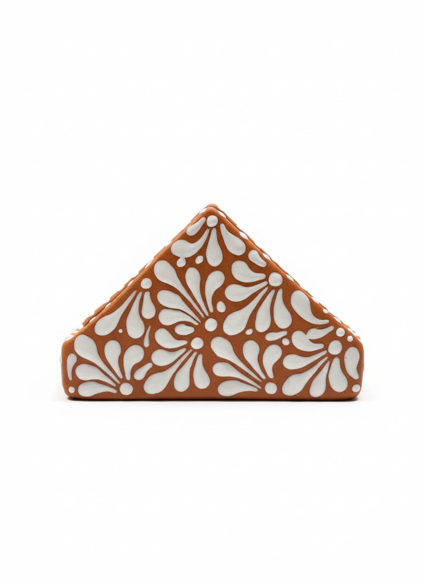 Natural and white napkin holder