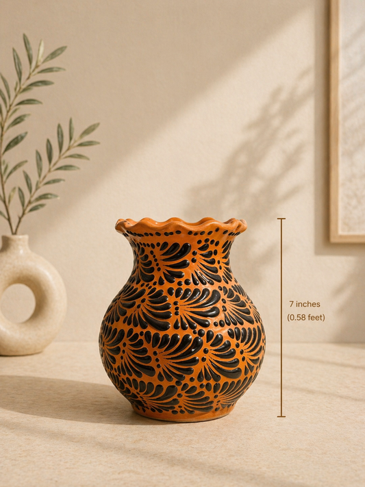 Ruffled rim vase