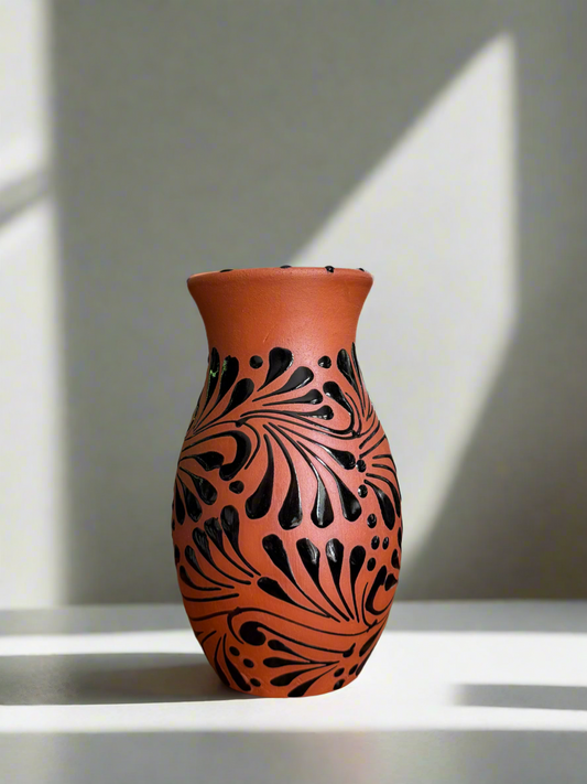 Flourish flower vase