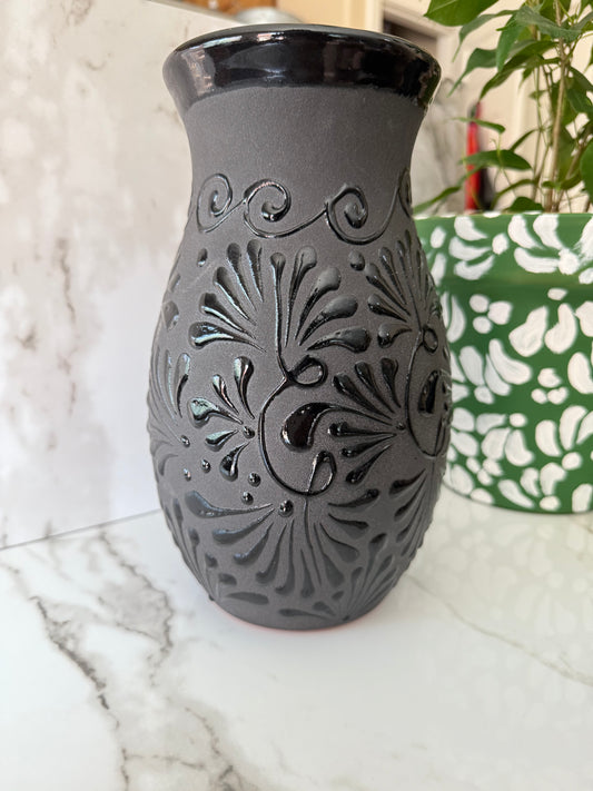 Black Flower vase