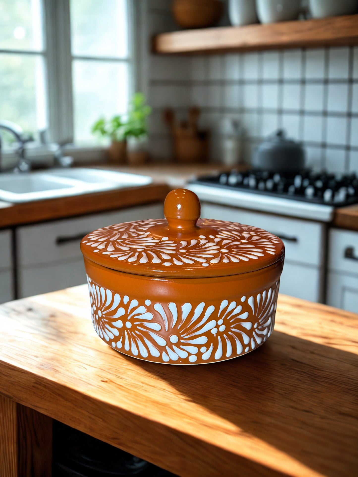 Plumeado on brown tortilla warmer