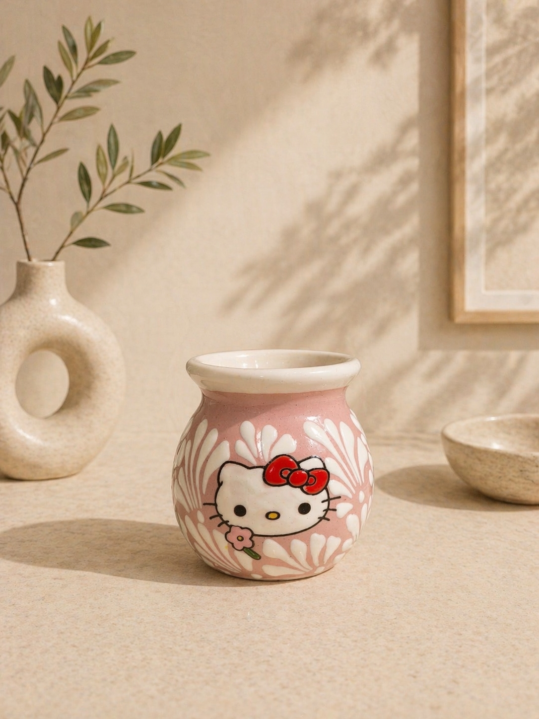White rim HK mug