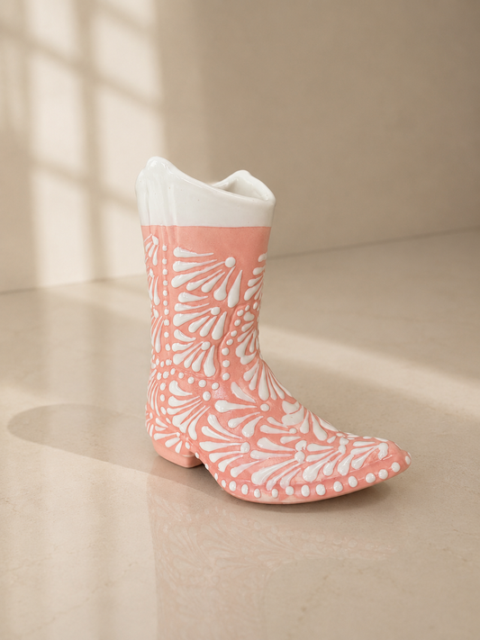Pointy pink flower vase