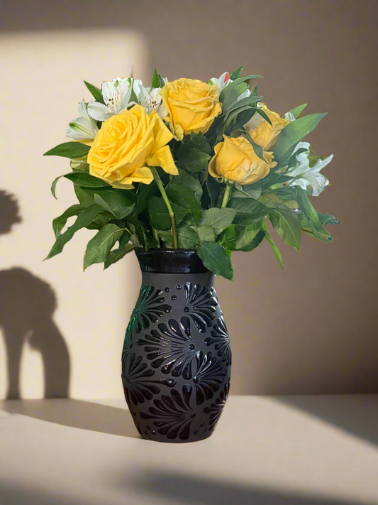 Matte black flower vase