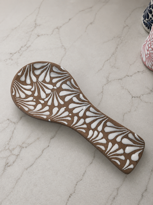 Sandy brown spoon rest