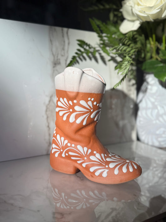 Matte brown boot